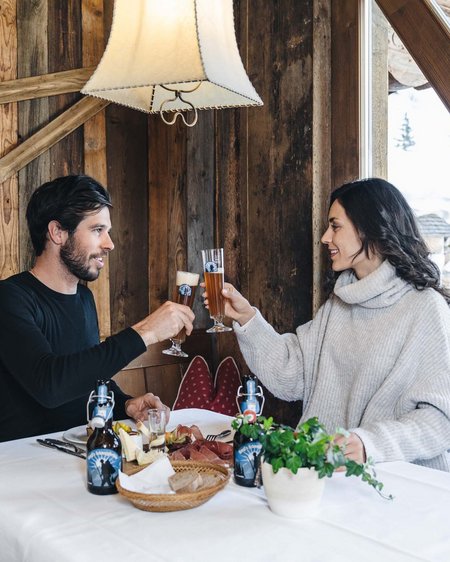 Die Schmuggler-Alm: Kulinarik, Après-Snow-Erlebnis, Shopping Die Schmuggler-Alm: Kulinarik, Après-Snow-Erlebnis, Shopping
