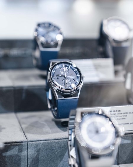 Zollfreie Uhren & Schmuck in Samnaun:Schmuggler-Alm Zollfreie Uhren & Schmuck in Samnaun:Schmuggler-Alm