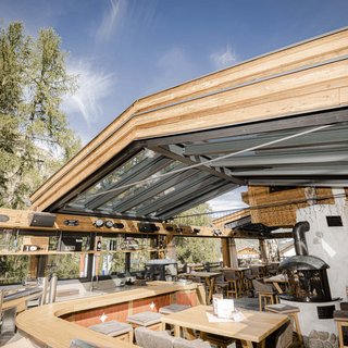 Après-Bike? Schmuggler-Bar in Samnaun! Après-Bike? Schmuggler-Bar in Samnaun!