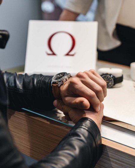 Zollfreie Uhren & Schmuck in Samnaun:Schmuggler-Alm Zollfreie Uhren & Schmuck in Samnaun:Schmuggler-Alm