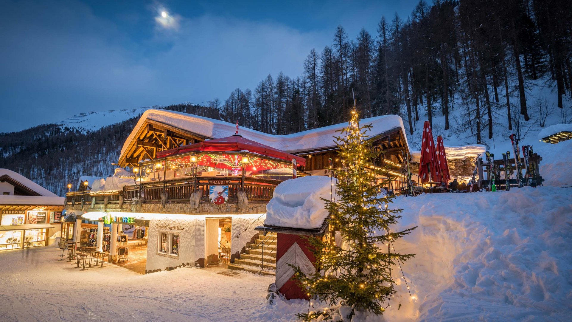 Brautfrisur | Hochzeit: waschen und föhnen, Steckfrisur DE