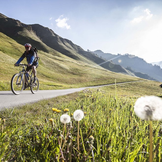 Après-Bike? Schmuggler-Bar in Samnaun! Après-Bike? Schmuggler-Bar in Samnaun!