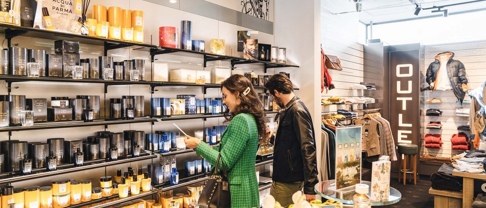 Zollfreie Uhren & Schmuck in Samnaun:Schmuggler-Alm Zollfreie Uhren & Schmuck in Samnaun:Schmuggler-Alm